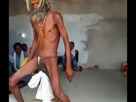 Desi man strong manhood https://nakedguyz.blogspot.com